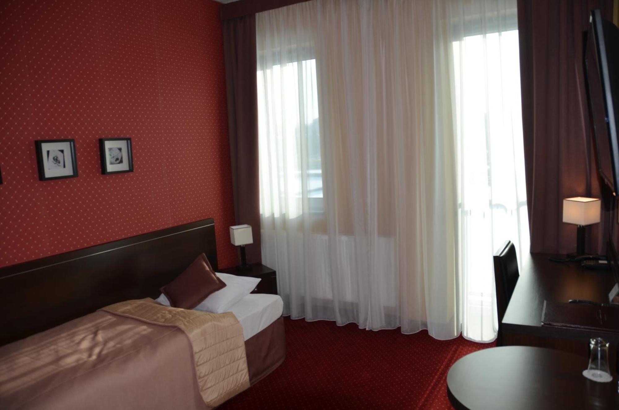 Hotel Pik ミコウフ 部屋 写真